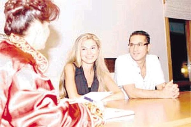 2000'li yıllada Nefise Karatay ile evliliğin eşiğinden dönen Mehmet Ali Erbil, kısa süre sonra Sedef Altıntaş ile aşk yaşamaya başladı.