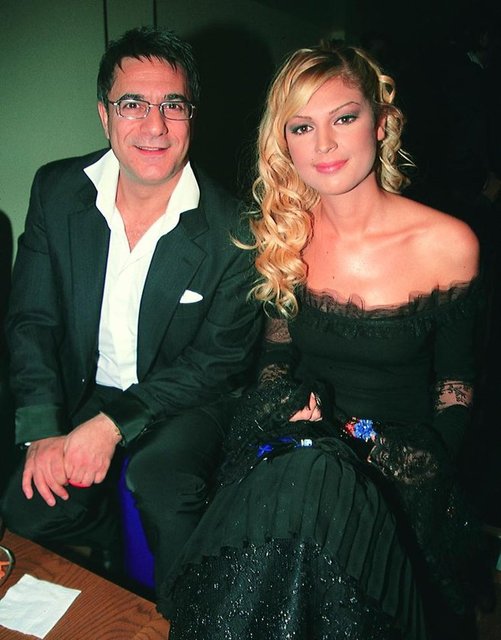 Rüya gibi bir düğünle evlenen Erbil çiftinin mutluluğu 1,5 yıl sürdü. Eşinin kendisini aldattığını öğrenen Altıntaş, boşanma kararı aldı ve evlilik tek celsede bitti.