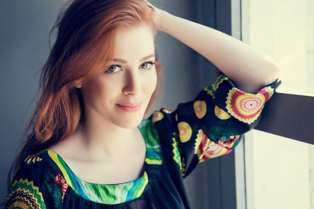 Elçin Sangu - İzmir