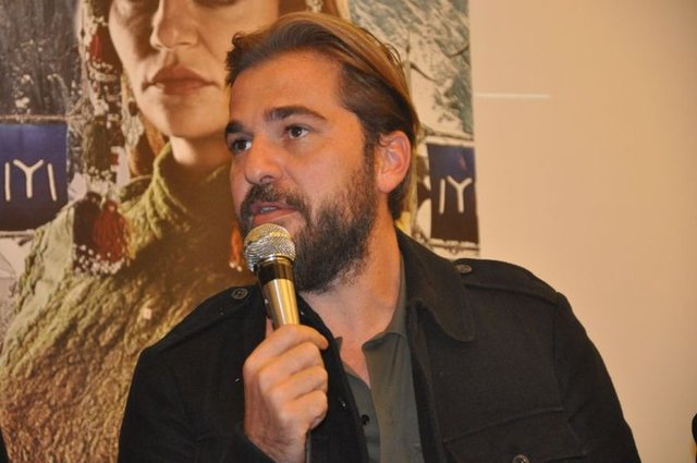 Engin Altan Düzyatan - İzmir