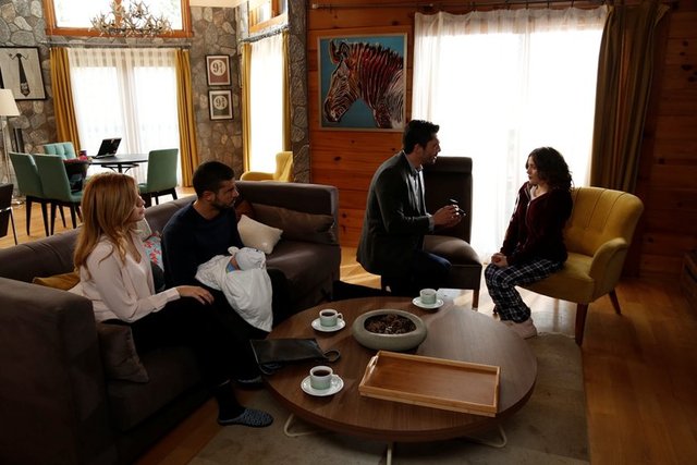 İlişki Durumu Karışık'ta tüm dengeler değişiyor!