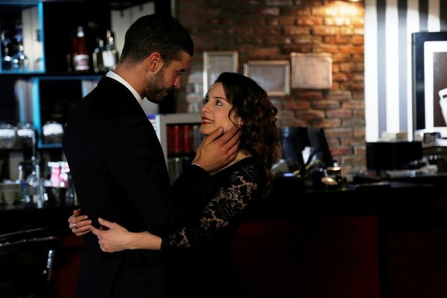 İlişki Durumu Karışık'ta tüm dengeler değişiyor!