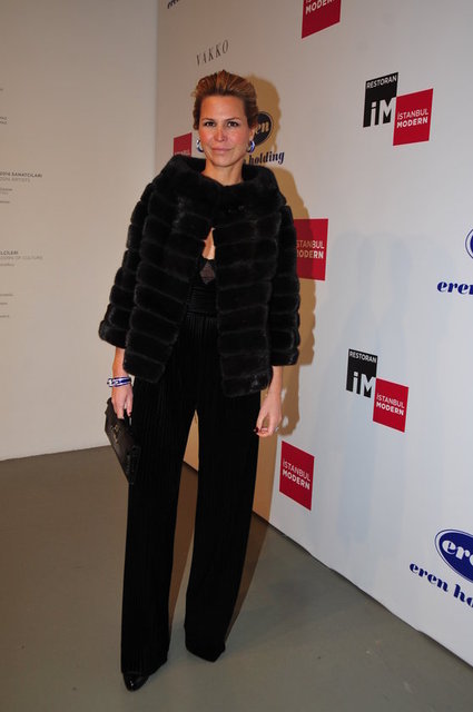 TANSA EKŞİOĞLU