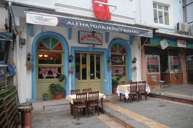 Tıpkı dizideki gibi servis öncesi hazırlıklar tüm hızıyla devam ediyor.  -   -  
