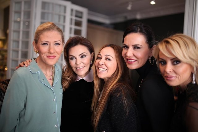 REZZAN BENARDETE, FERYAL GÜLMAN, SİTARE AKDİLEK