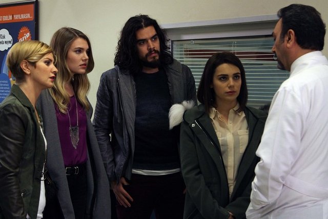 Mayıs Kraliçesi 7. Bölüm fotoğrafları