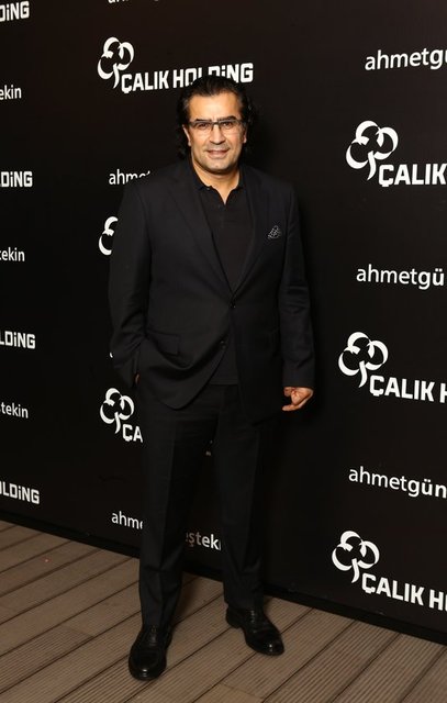 AHMET GÜNEŞTEKİN (BU YIL GERÇEKLEŞEN AHMET GÜNEŞTEKİN SERGİ DAVETLERİNDEN)