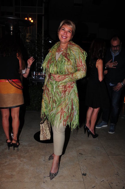 LEYLA ALTON (BU YIL GERÇEKLEŞEN AHMET GÜNEŞTEKİN SERGİ DAVETLERİNDEN)