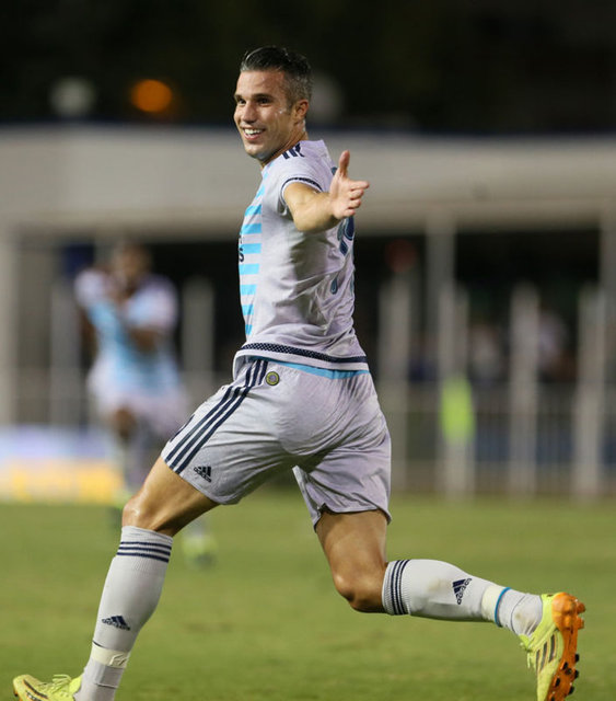 Uçan Hollandalı Fenerbahçe formasıyla ilk golünü attı. -  