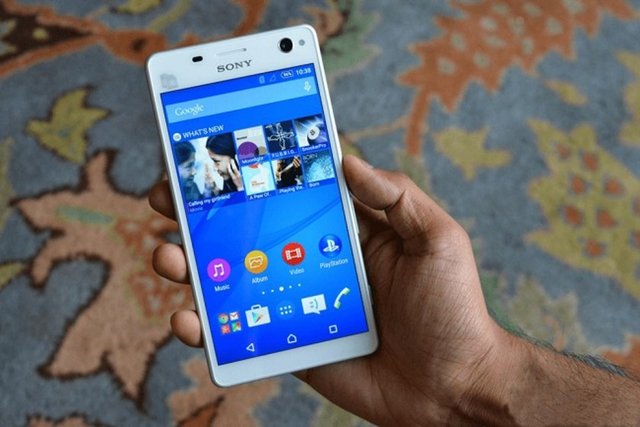 SONY XPERIA C4Ekran boyutu: 5.5 inç İşlemci: 8 çekirdekli 1.7 GhzRAM: 2 GBKamera: 13 MPDepolama: 16 GB