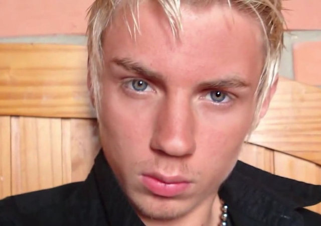 HABERTURK.COM / SAĞLIK SERVİSİ - Asya hayranlığı nedeniyle bir Asyalı gibi görünmek isteyen Xiahn Nishi, bu amacına ulaşabilmek için 10 tane estetik ameliyat geçirdi.