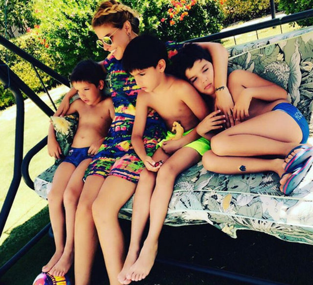 GÜLBEN ERGENYazdan kalma