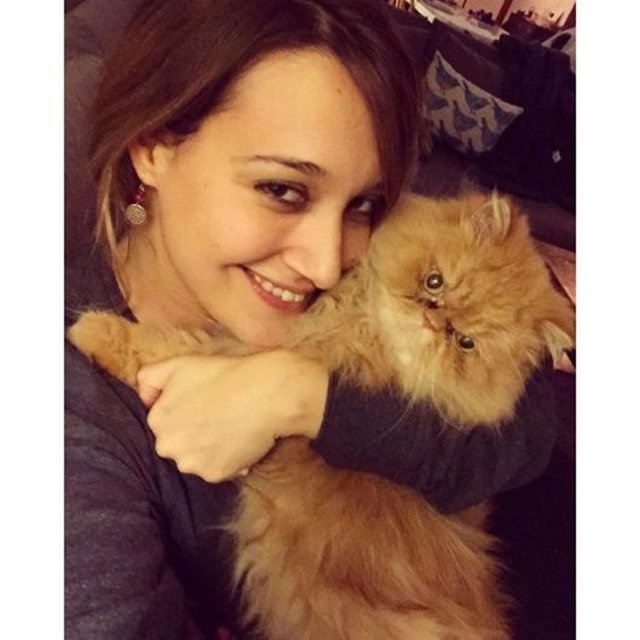 GUPSE ÖZAYBetü ve ben sizi seviyoruz öpüyoruz