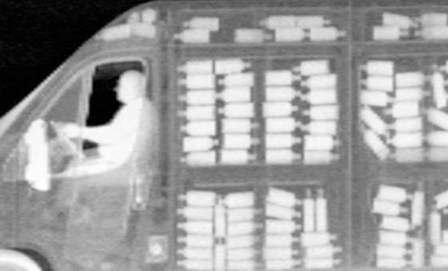 ABD'de imal edilen cihaz, sınırdan geçen araçlardaki bomba, metal ve organik maddeleri tespit edebiliyor.