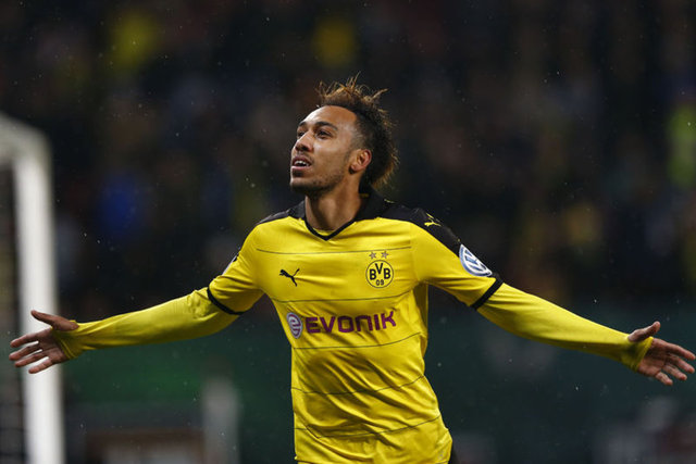 37 - Pierre Aubameyang - Borussia Dortmund - 45.5 milyon Euro