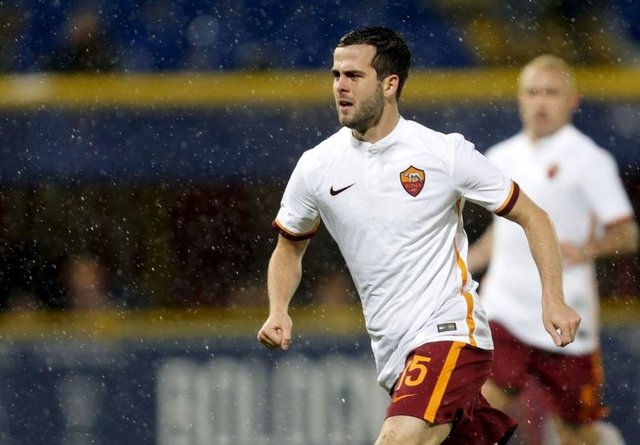 62 - Miralem Pjanic - Roma - 35.4 milyon Euro