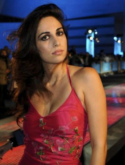 36.Yasmine Hamdan, şarkıcı, Suriye