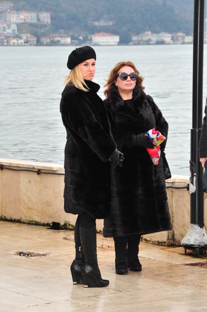  MELİSA KANATLI, ARZU SAVGI