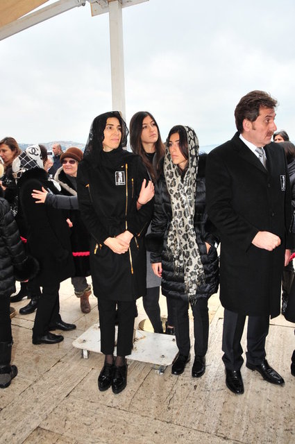 AYNUR TOPRAK, ECEM DİLDAR, ZEYNEP DİLDAR