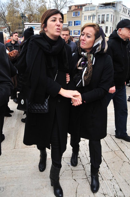 SEVGİ TUNGA, REVNA DEMİRÖREN 