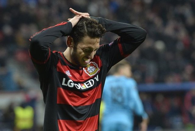 - O değil de Kenan Sofuoğlu numarayı kimden almış belli oldu mu?