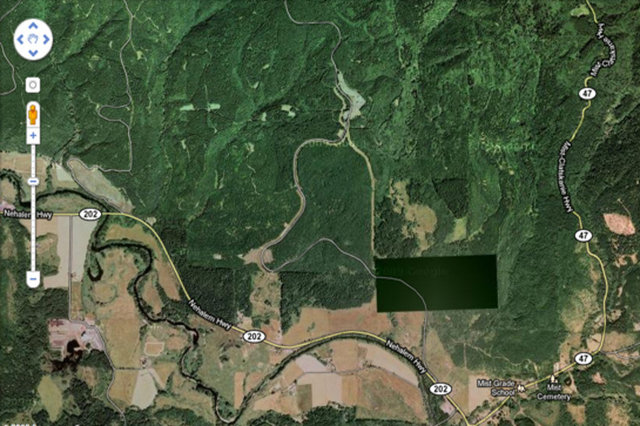 Pasific Northwest, ABD - Burada FEMA ve HAARP ile ilgili askeri çalışmaların yapıldığı iddia ediliyor. Ancak kesin bir bilgi verilmiyor. Bölgeye gidenler, görünüşte bomboş olan arazinin dikenli tellerle çevrili olduğunu ve hiçbir giriş kapısının olmadığını söylüyor.