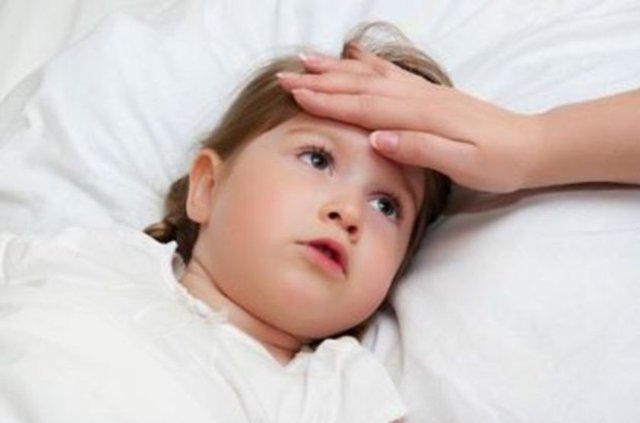 Kışın da egzersiz yapmaya devam edin - Güçlü bir bağışıklık sistemine sahip olmak için ilk adım, sağlıklı yaşam stratejilerinin uygulanmasıdır. Sigara ve diğer tütün ürünlerinin yanı sıra alkolden uzak durmak önemlidir. -  