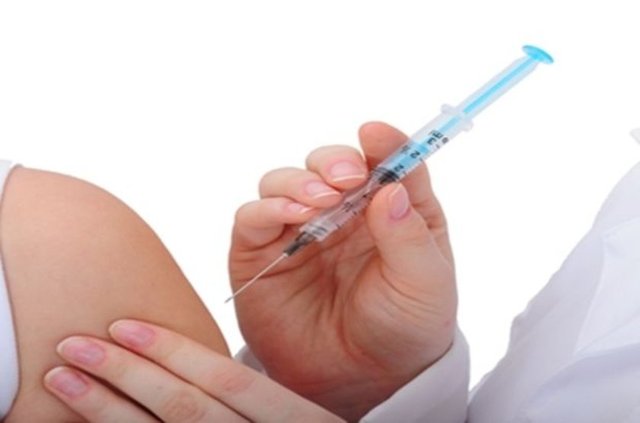 Dikkat edilmesi gereken unsur ise mevsime uygun kıyafetler ve aksesuarlar kullanılmasıdır. Erişkin bir kişinin günde ortalama 6-8 kilometre yürümesi gerekmektedir. Bu faaliyeti açık havada yapmak; ihtiyaç olan direnç, zindelik ve enerjiyi daha da artırır. -  