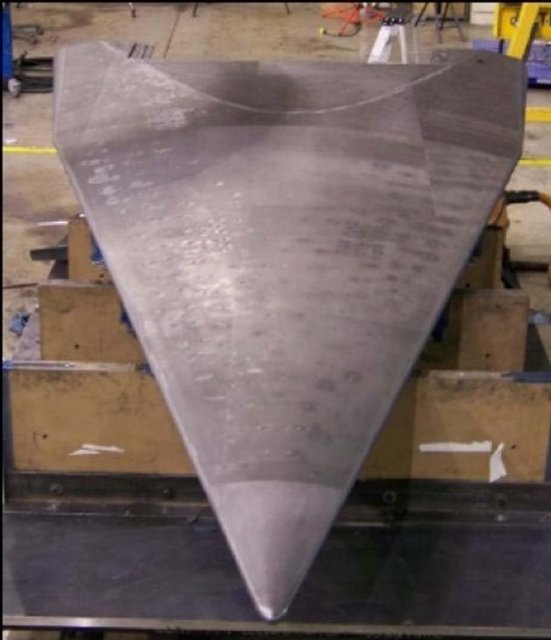 HTV-2'nin hızındaki bir uçağın, New York City ile Los Angels arasını 12 dakikada kat etmesi mümkün.