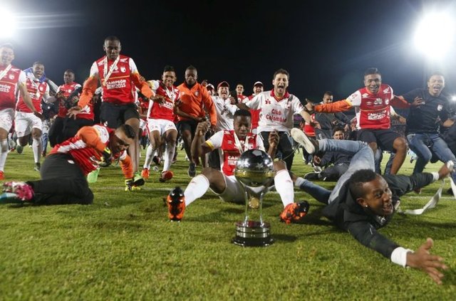 7 - Independiente Santa Fe - Kolombiya - 240,00