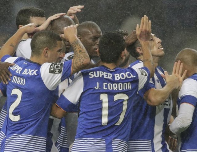 32 - Porto - Portekiz - 182,00