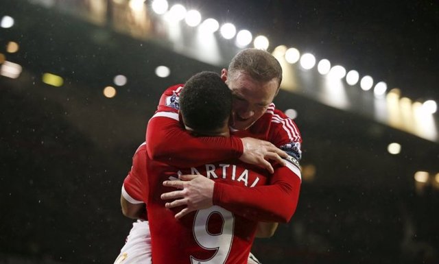 40 - Manchester United - İngiltere - 174,00