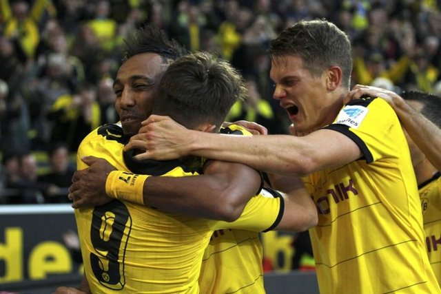 11 - Borussia Dortmund - Almanya - 228,00