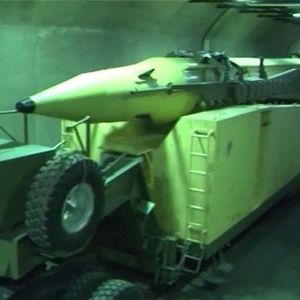 İran'ın emrine Emade!