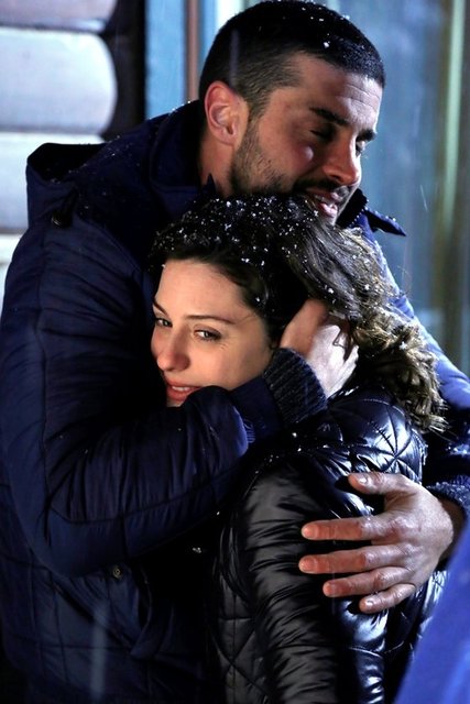 Ayşegül gizli konuşmayı duyacak mı?