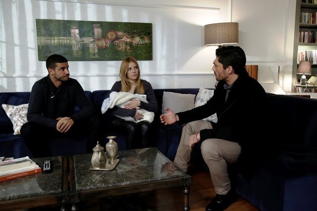 Ayşegül gizli konuşmayı duyacak mı?