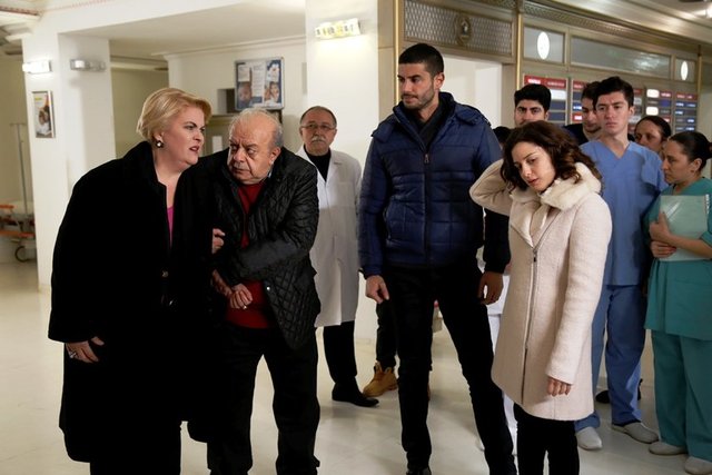 Ayşegül gizli konuşmayı duyacak mı?