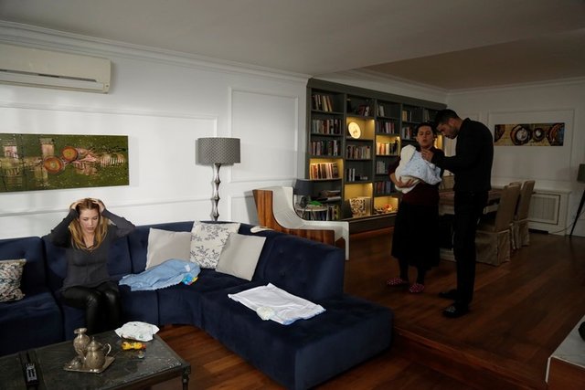 Ayşegül gizli konuşmayı duyacak mı?