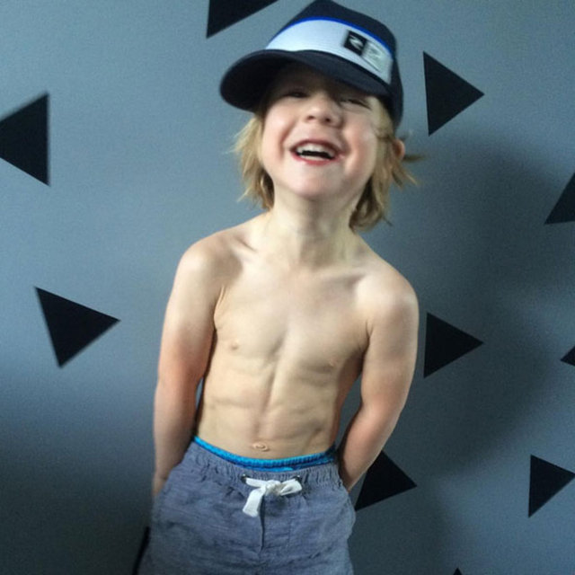 GAZETE HABERTÜRKAvustralya'da 3 yaşındaki Dash Meaher adındaki erkek çocuğunun kaslı görüntüleri tartışma yarattı.