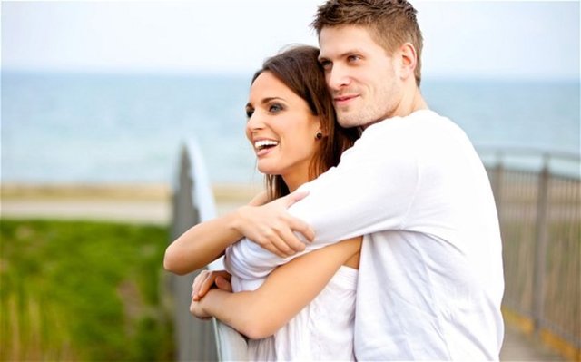 3- Rakibin üstüne sıçramak; iktidar yarışına girmek, "ben senden üstünüm," mesajı vermek.