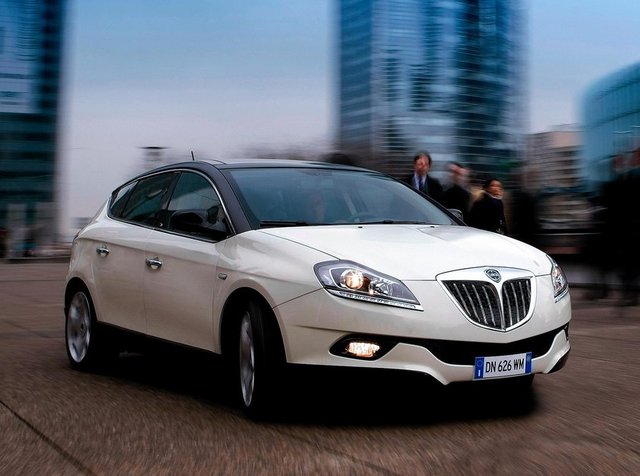 LANCIA  - TOPLAM SATIŞ: 2 