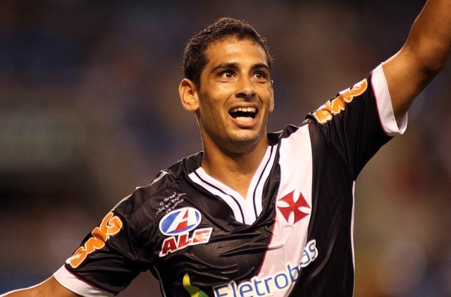 DİEGO SOUZAMetalist ==> Fluminense (Belirsiz Ücret)