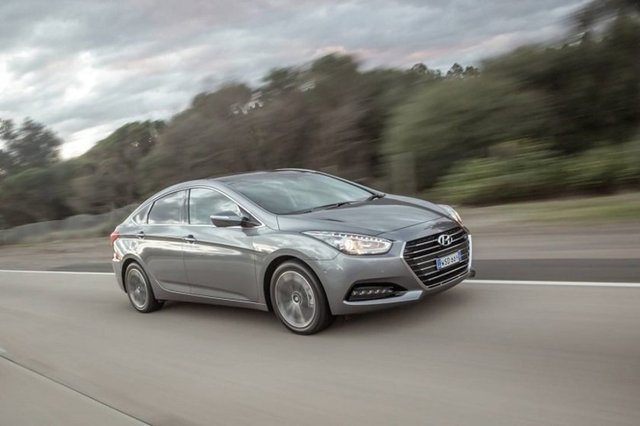 Marka: HYUNDAIModel: i40Segment: D1Toplam Satış: 12