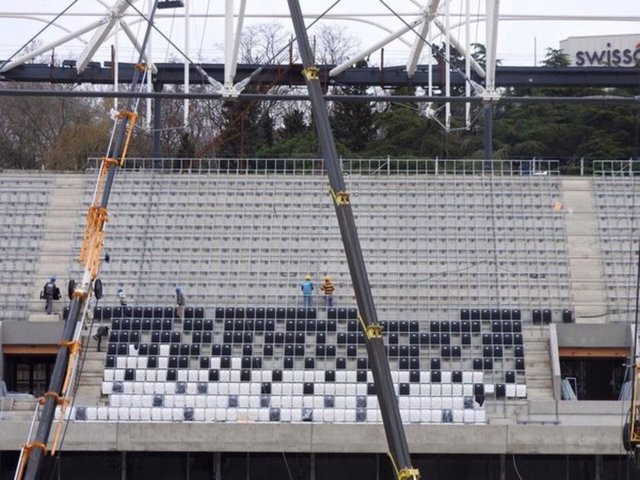 13.01.2016Vodafone Arena'ya ilk koltuklar takıldı...