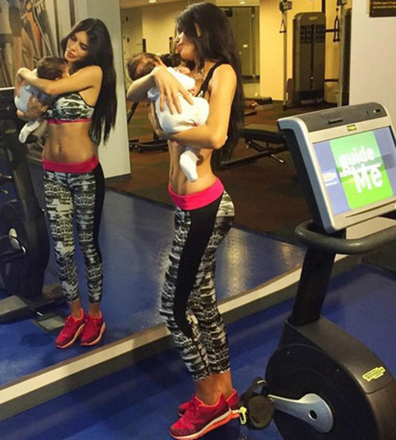 İstanbul'a dönmeden önce Ceren Hindistan, Ümit Aslan'a ait galeriye gitmiş. Bentley marka bir aracı parçalamış. İki Ferrari ve bir jipe de zarar vermiş.