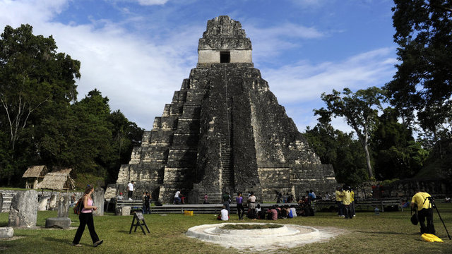 Maya kültürü yangın şifa töreni ya da ağaç dikim töreni sizi büyüleyecektir. Ayırca Guatemala'da yogayla yeniden doğabilirsiniz.