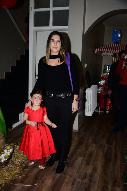 ZEYNEP, İPEK TOPLUSOY