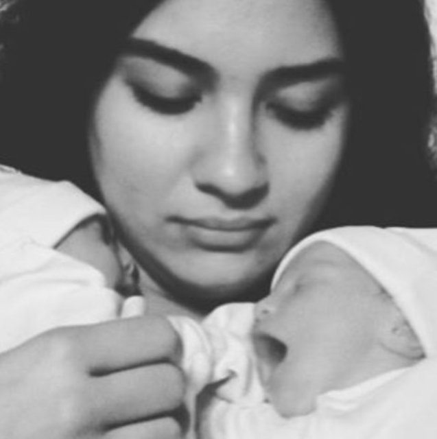 Tuba Büyüküstün Zaman ne çabuk geçiyor... Bugün tam 4 sene oldu -  