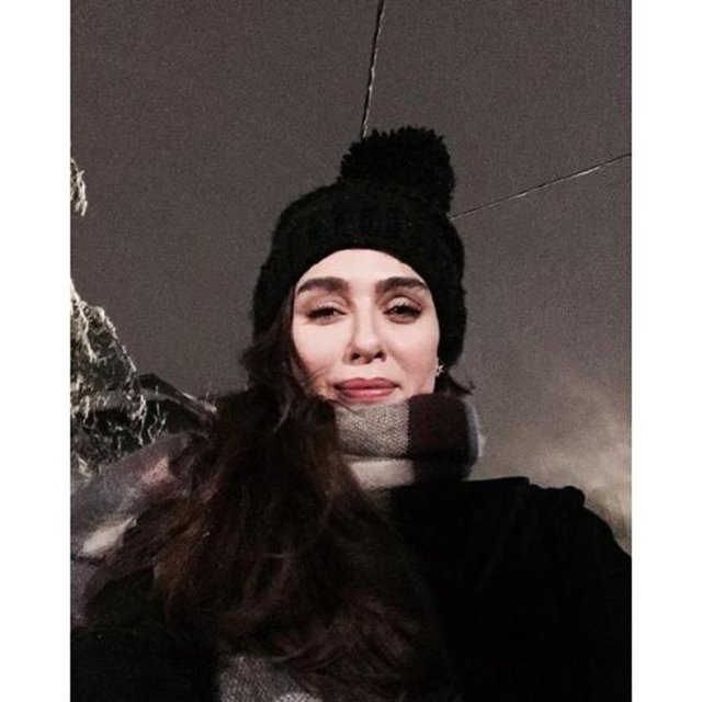 BİRCE AKALAYÇalış çalış çalış.