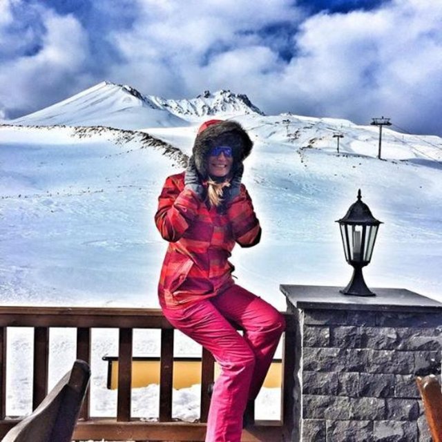 ECE VAHAPOĞLUErciyes'te bugün aşırı rüzgardan pistler kapandı.